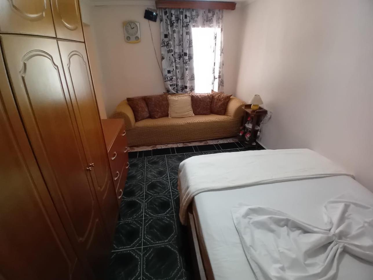 Gogo'S Sea Side Apartment Sarande Ngoại thất bức ảnh